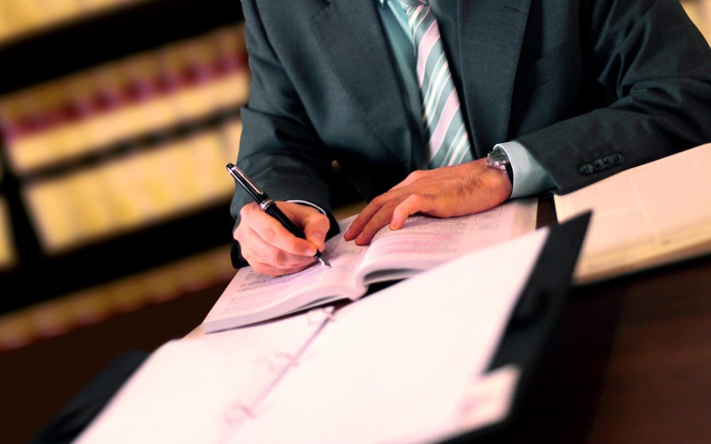 Why Hiring a Business Lawyer Is Essential