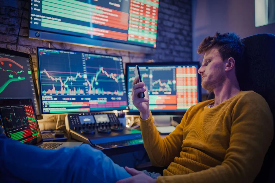 How Charting Tools on a Trading App Help Investors Spot Opportunities Trading App